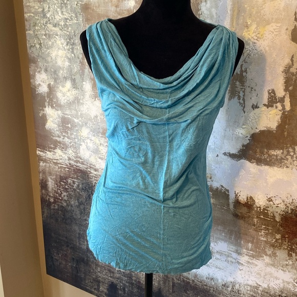 Max studio top - Picture 1 of 3